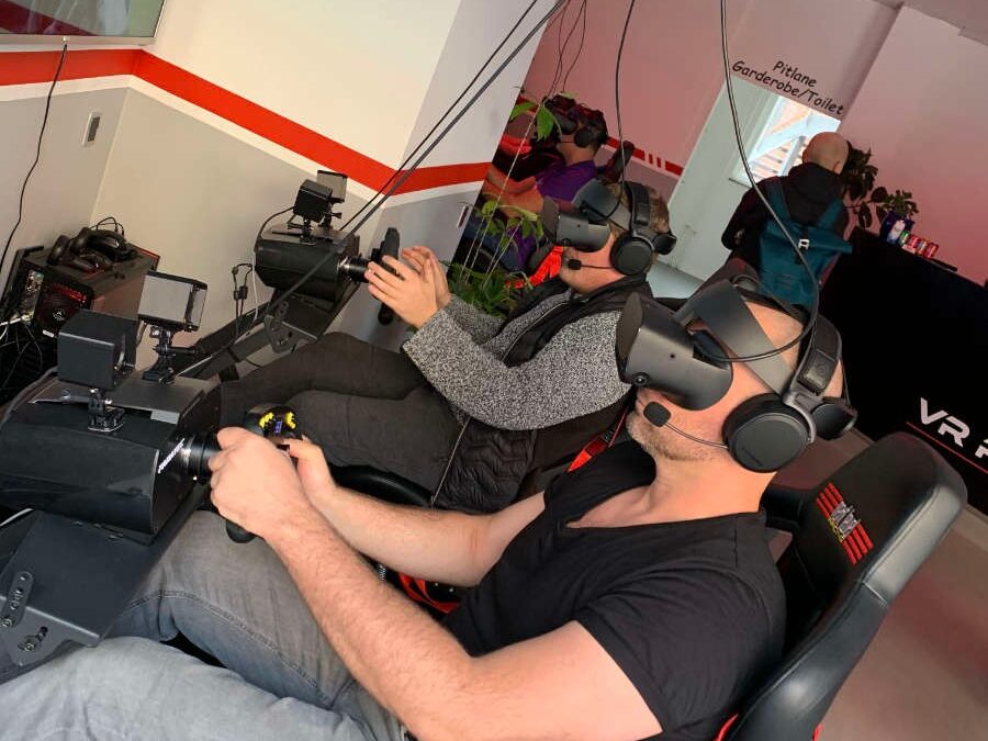 VR Racing vs gokart